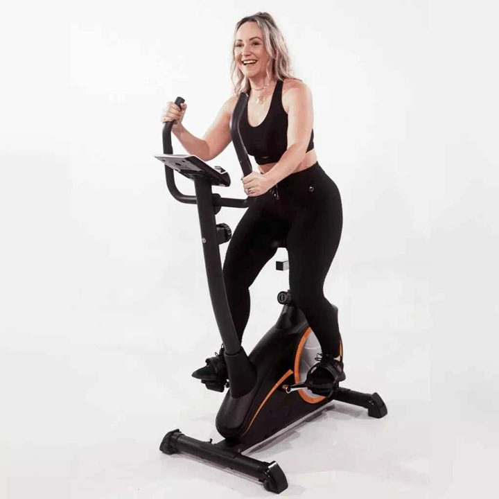 Bicicleta Ergométrica Vertical B 902 - Imagem 3